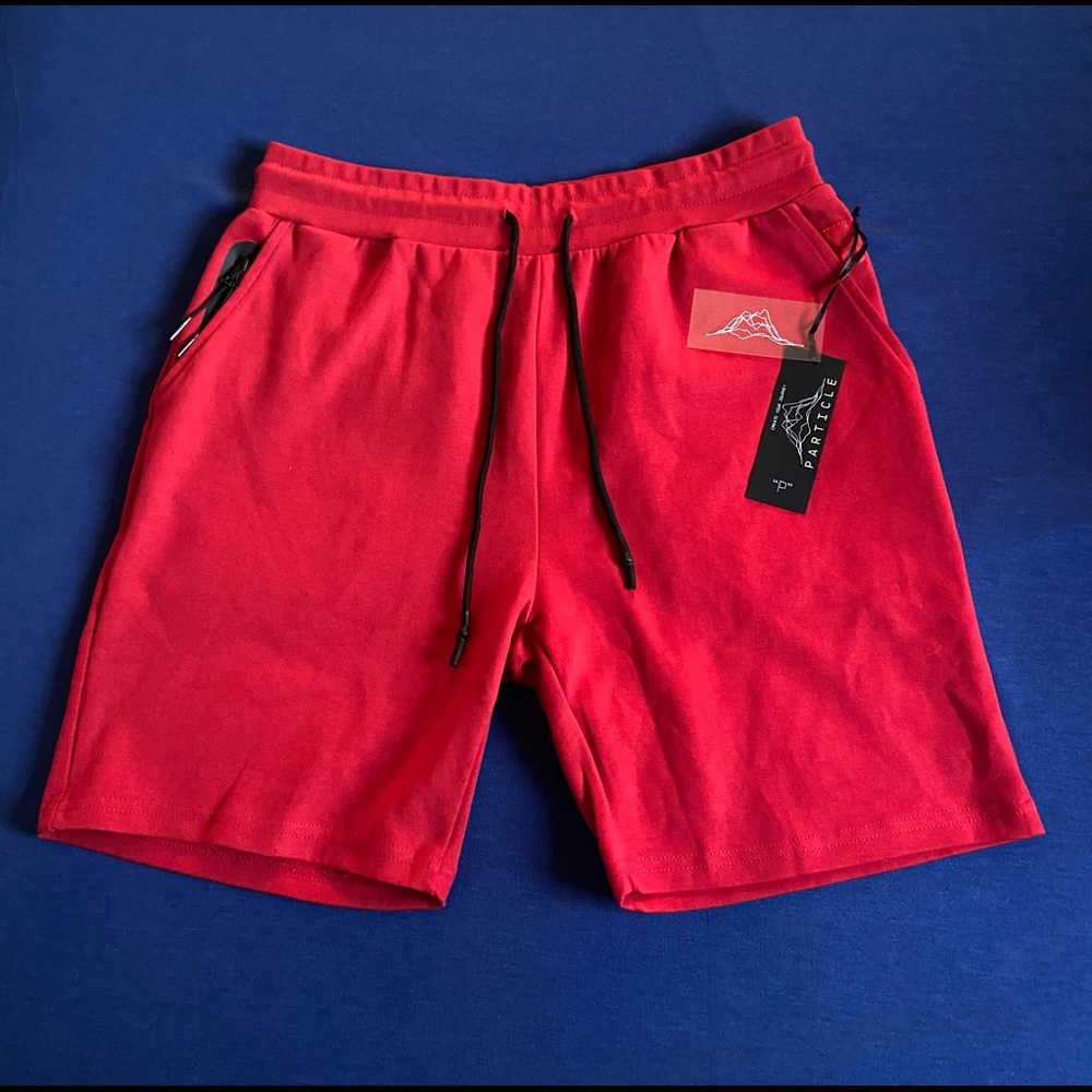 Particle elastic red fleece shorts